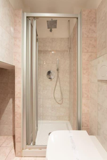 Keys Of Italy - Guantomono 15 - Monolocale Conveniente E Centralissimo Florence Exterior photo